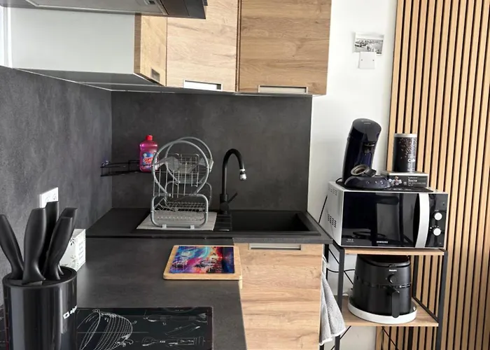 T2 Dans Jolie Avec Piscine Apartment *